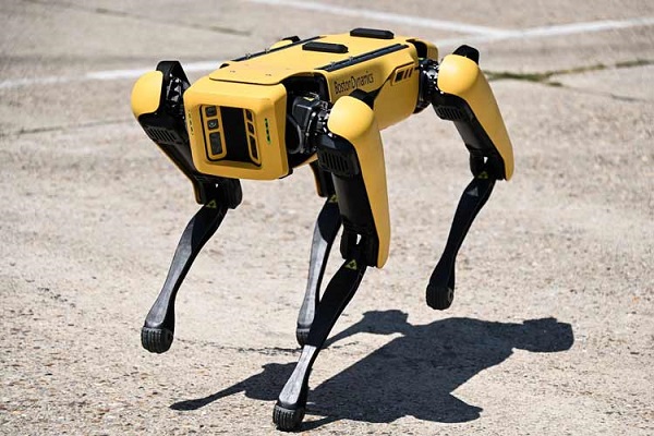 سگ‌های رباتیک به سلاح نظامی تبدیل می‌شوند؟