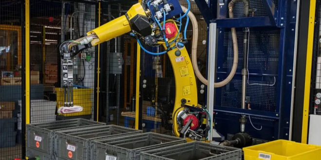 آمازون از سیستم رباتیک اسپارو رونمایی کرده است؛ مدیریت 5 هزار بسته با ربات هوشمند