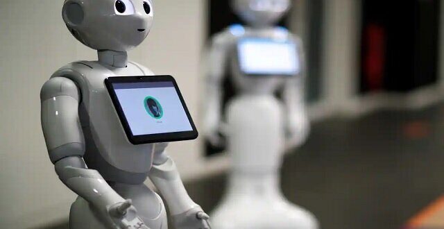 در آینده نزدیک، ربات‌ انسان‌نماعضوی از خانواده‌های ژاپنی می‌شوند