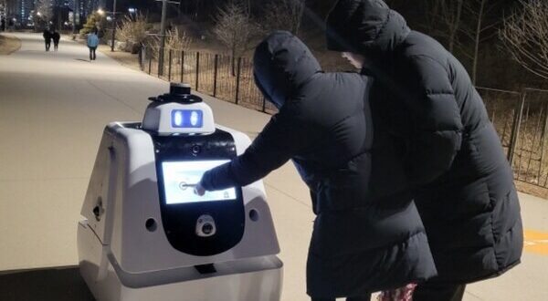 خدمات ربات‌های جدیدی هوشمند در پارک گیاه‌شناسی سئول