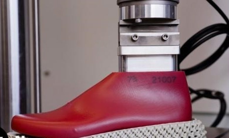 طراحی و ساخت یک نوع کفش خاص برای دویدن با چاپ سه بعدی